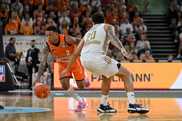 例如全场多 例如全场多