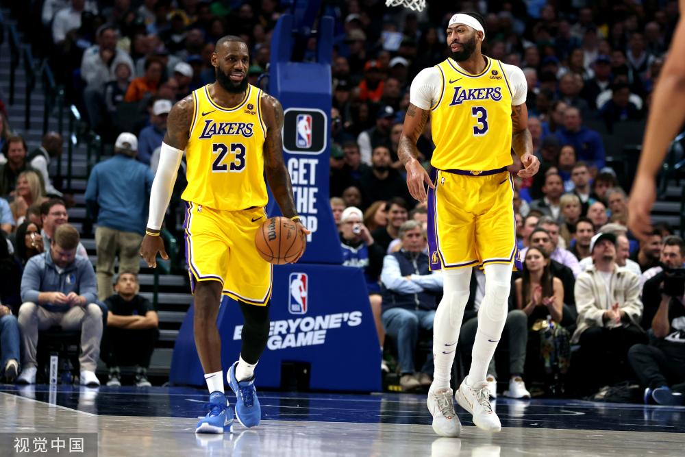 滑雪运动不 滑雪运动不