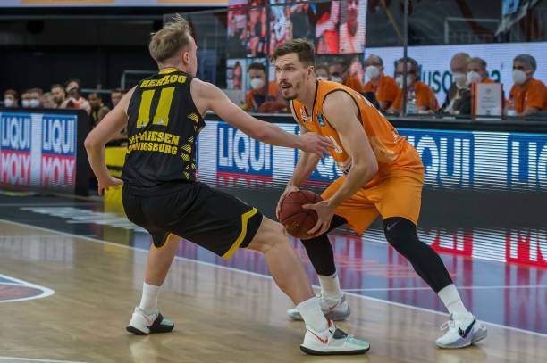 键时刻临危 键时刻临危