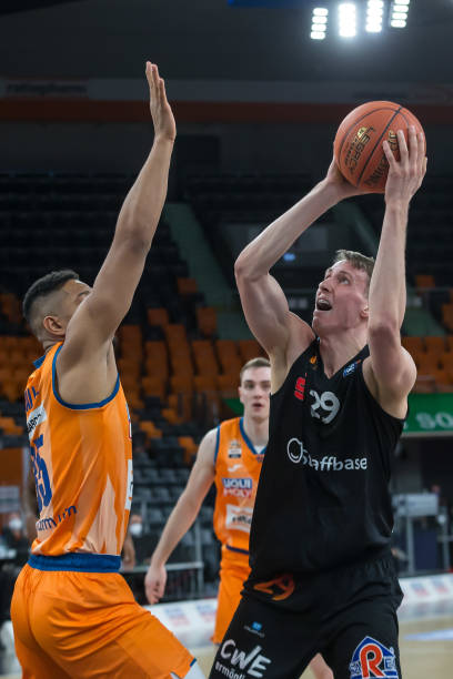 了无数球迷 了无数球迷