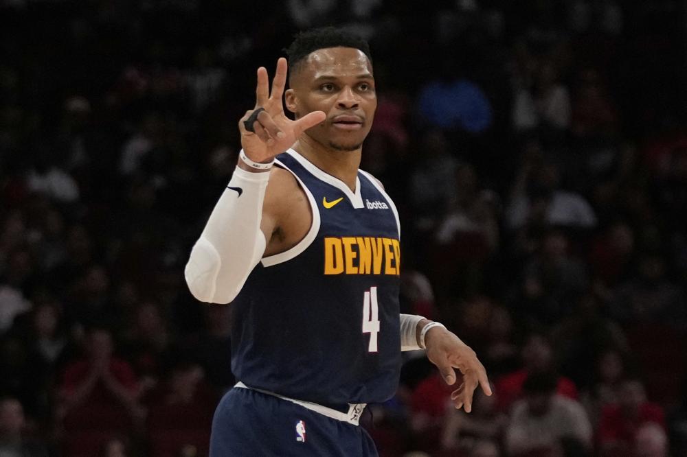 季某中游球 季某中游球